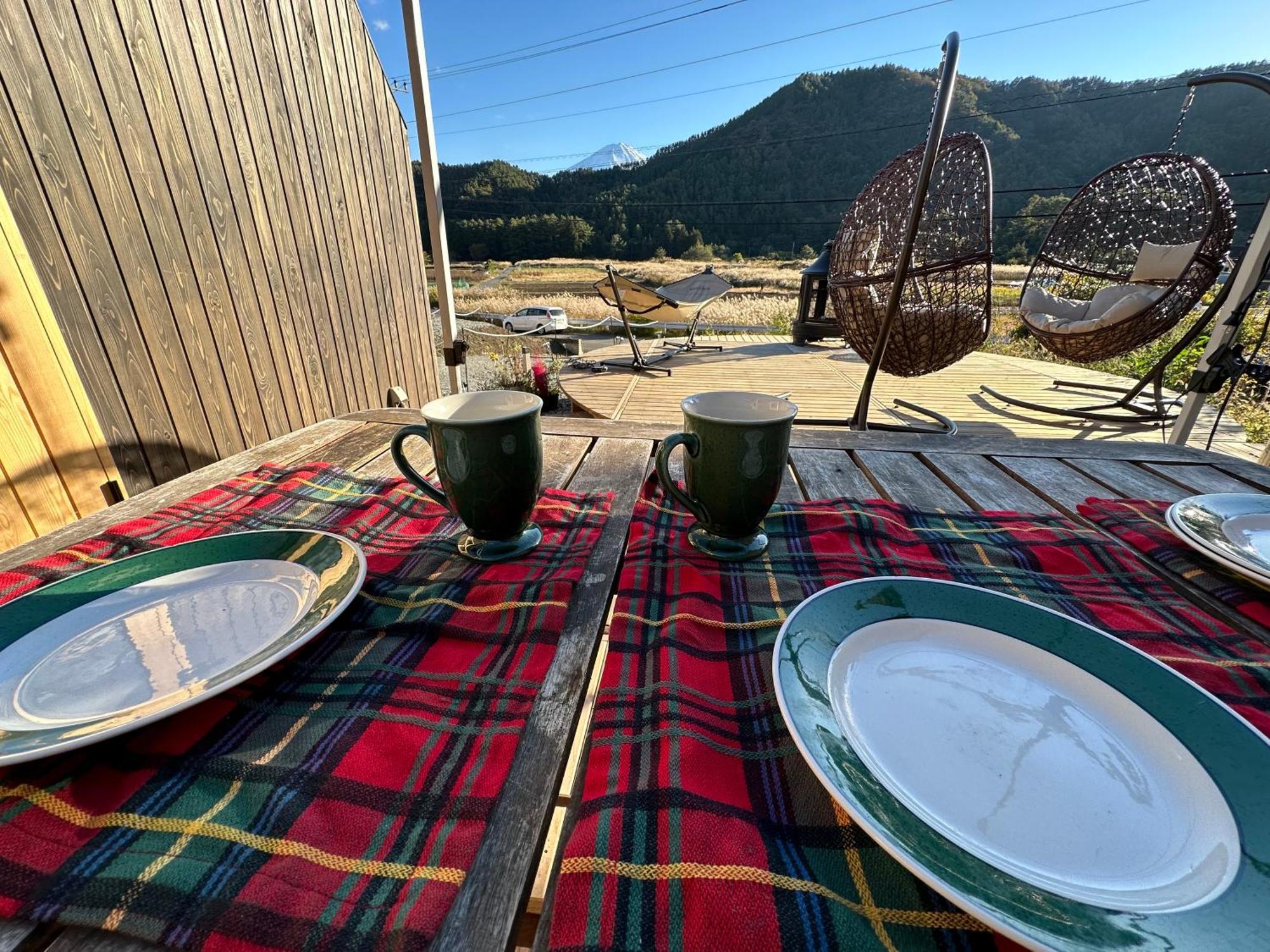 מלון פוג'יקאוואגוצ'יקו Fuji Dome Glamping מראה חיצוני תמונה