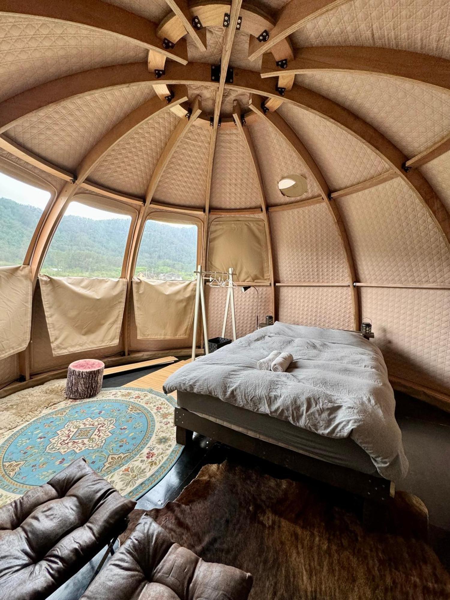 מלון פוג'יקאוואגוצ'יקו Fuji Dome Glamping מראה חיצוני תמונה