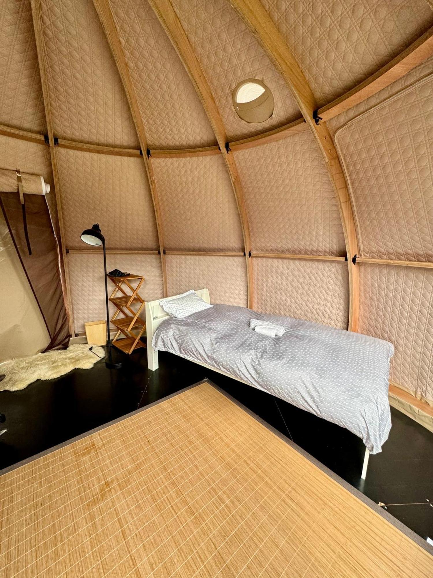 מלון פוג'יקאוואגוצ'יקו Fuji Dome Glamping מראה חיצוני תמונה